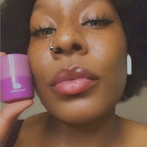 Purple Lip Lipstick gloss